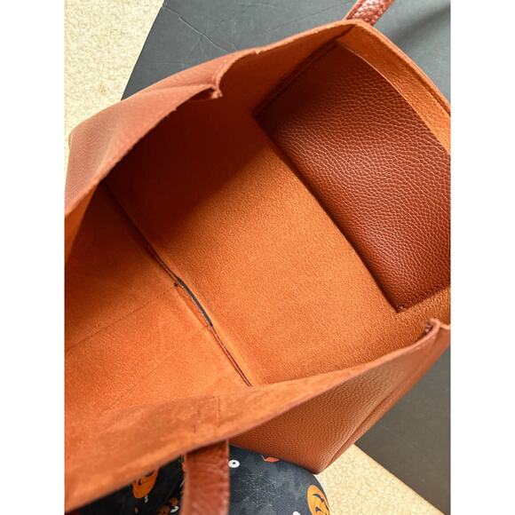 NWOT Vince Camuto Vegan Leather Shoulder Bag w/ dustbag and care instuctions - Picture 10 of 10